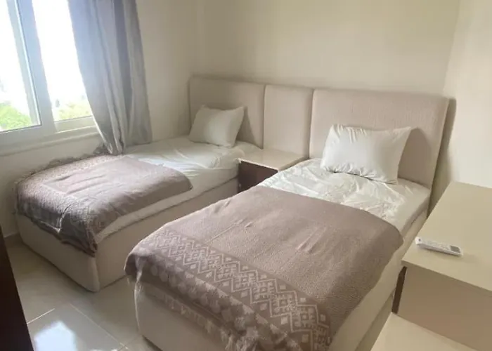 Hills Luxury Pool View Apartmanhotel 5*