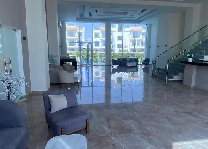 Apartmanhotel Hills Luxury Pool View