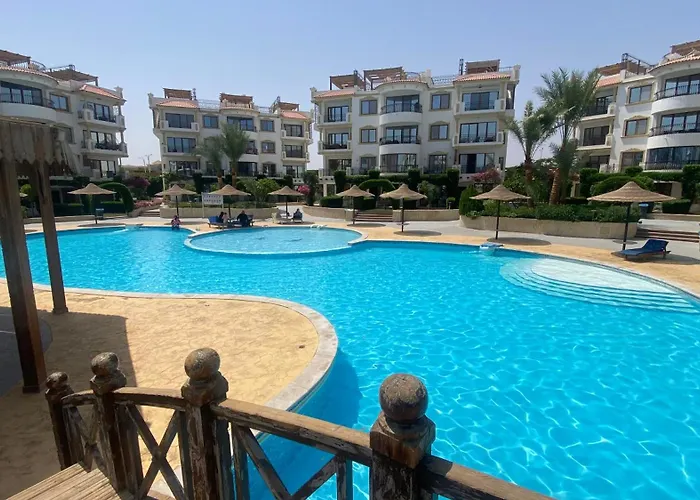 Hills Luxury Pool View Apartmanhotel Sarm es-Sejk