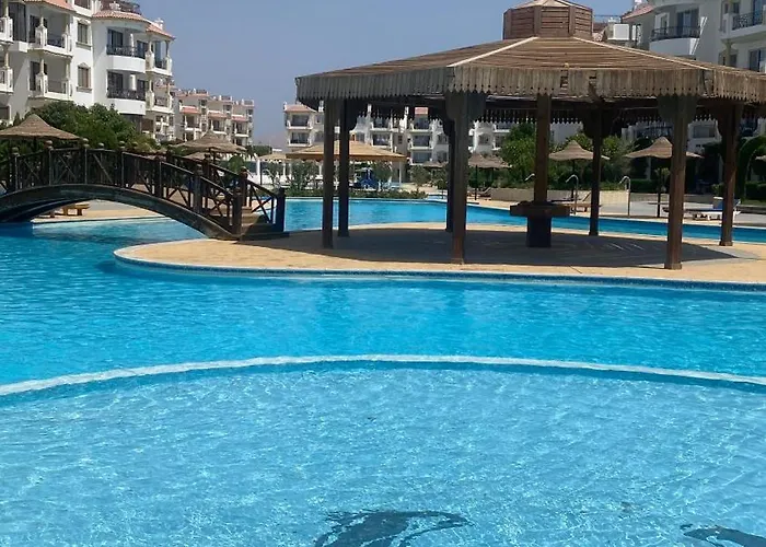 Hills Luxury Pool View 5*