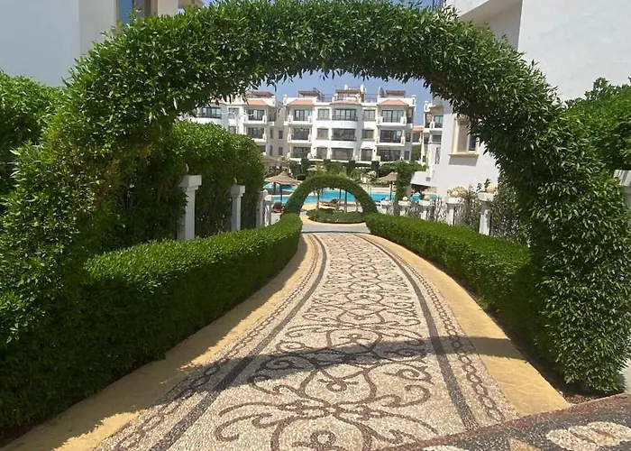 Apartmanhotel Hills Luxury Pool View 5*