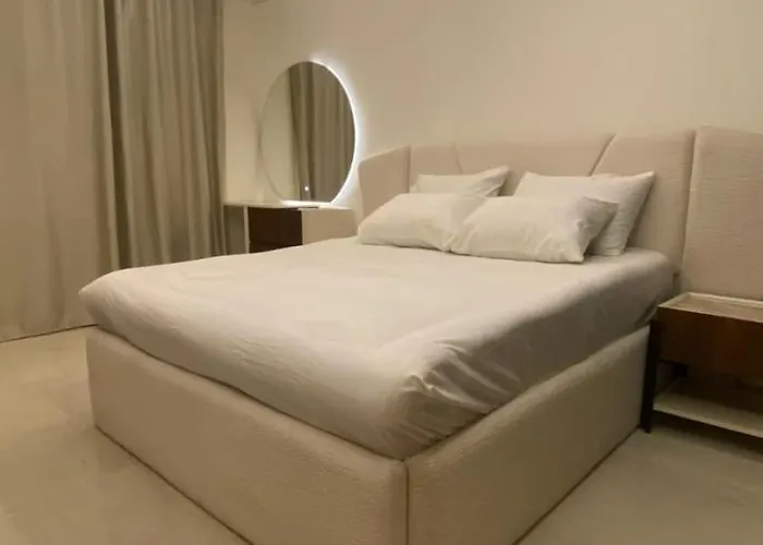 Hills Luxury Pool View Apartmanhotel 5*