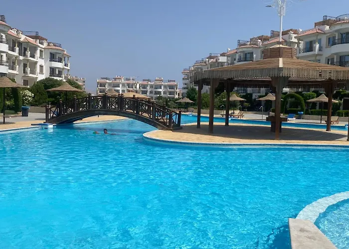 Apartmanhotel Hills Luxury Pool View