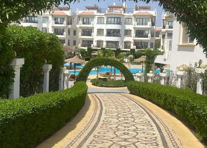 Hills Luxury Pool View Apartmanhotel Sarm es-Sejk